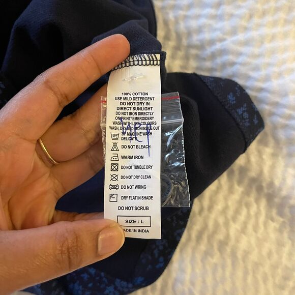 United Colors of Benetton Men’s Polo Shirt Navy Blue Floral Print Size L - Picture 4 of 9